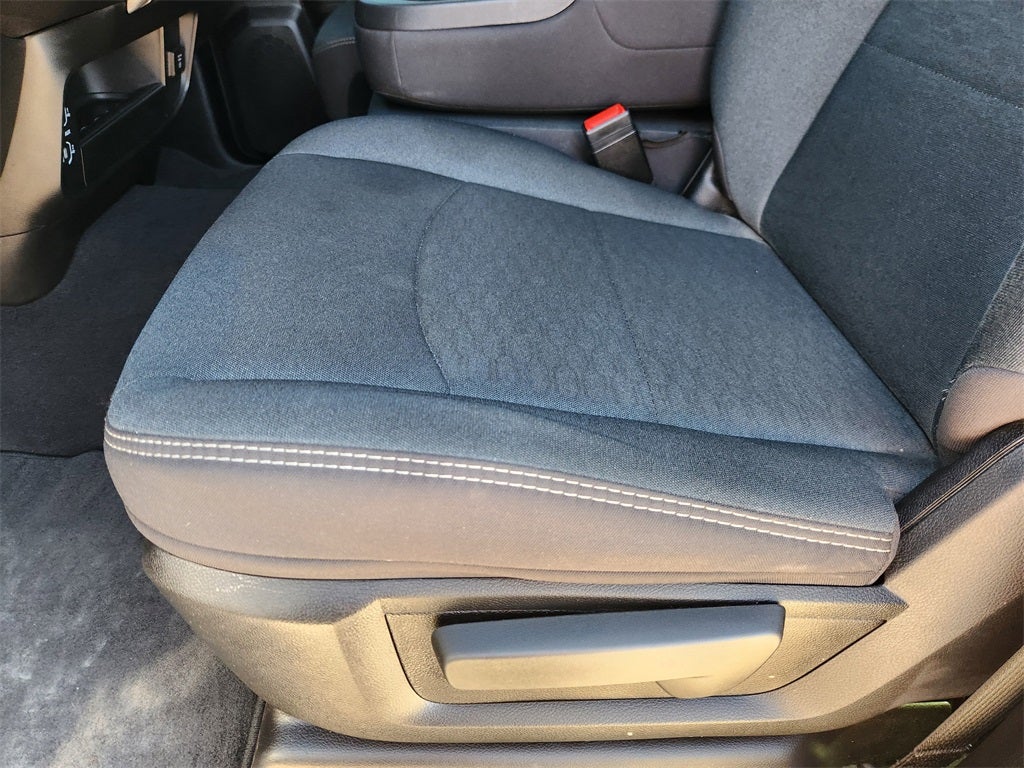 2025 RAM 3500 Tradesman Crew Cab 4x4 8' Box