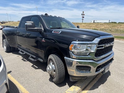 2024 RAM 3500 Tradesman Crew Cab 4x4 8' Box
