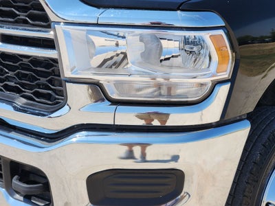 2024 RAM 3500 Tradesman Crew Cab 4x4 8' Box