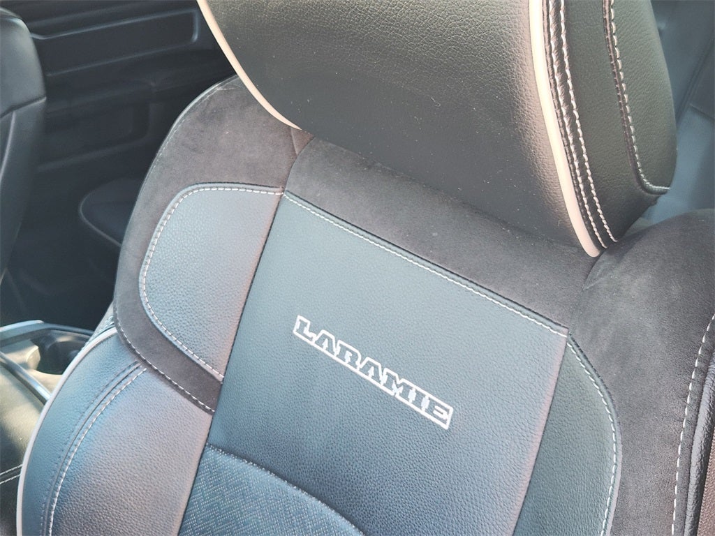 2024 RAM 3500 Laramie Crew Cab 4x4 8' Box