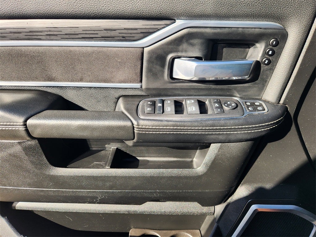 2024 RAM 3500 Laramie Crew Cab 4x4 8' Box