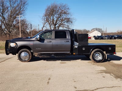 2024 RAM 3500 Laramie Crew Cab 4x4 8' Box