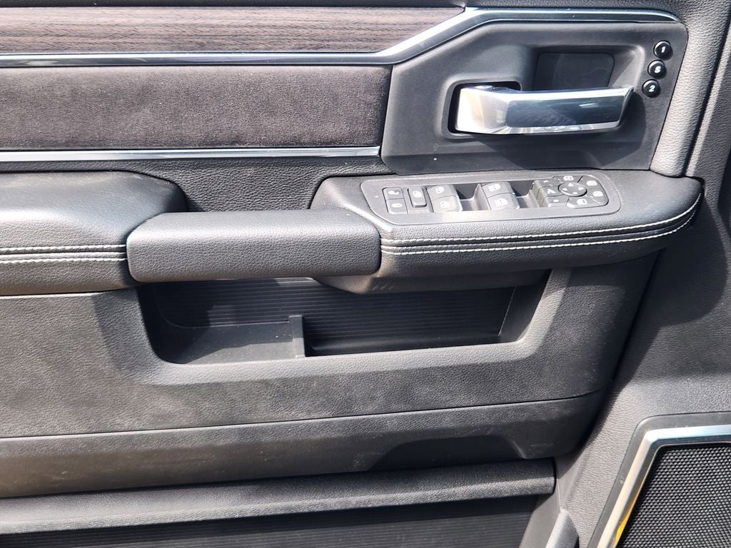 2026 RAM Ram 3500 RAM 3500 LARAMIE CREW CAB 4X4 8' BOX