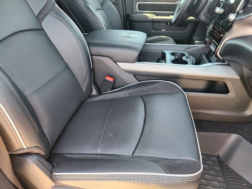 2026 RAM Ram 3500 RAM 3500 LARAMIE CREW CAB 4X4 8' BOX