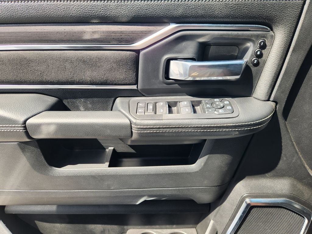 2026 RAM Ram 3500 RAM 3500 LARAMIE CREW CAB 4X4 8' BOX