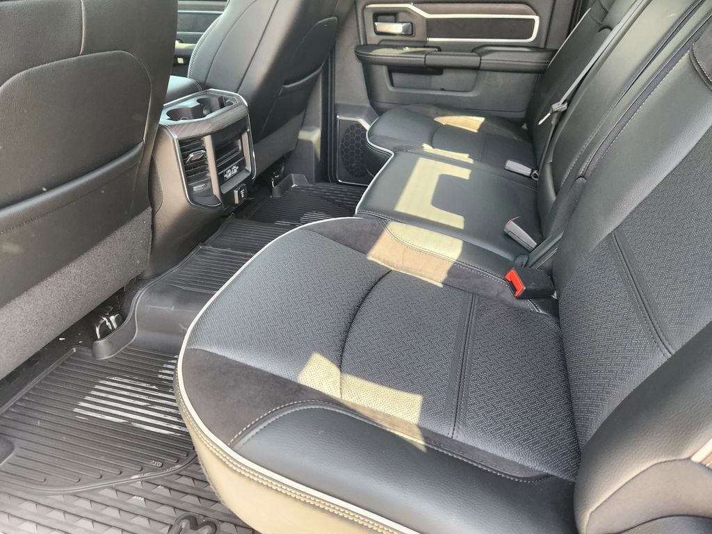 2026 RAM Ram 3500 RAM 3500 LARAMIE CREW CAB 4X4 8' BOX