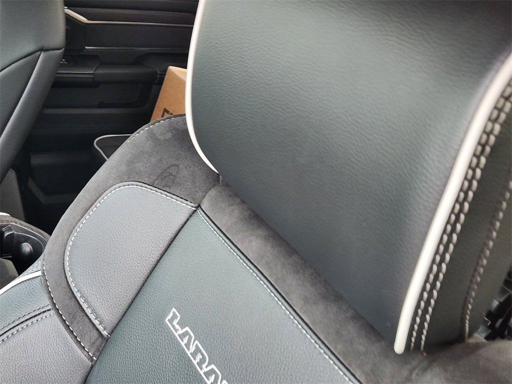 2026 RAM Ram 3500 RAM 3500 LARAMIE MEGA CAB 4X4 6'4' BOX