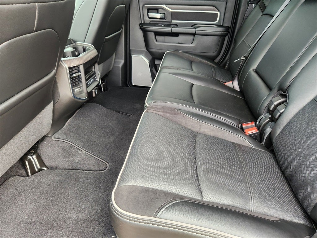 2026 RAM Ram 3500 RAM 3500 LARAMIE MEGA CAB 4X4 6'4' BOX