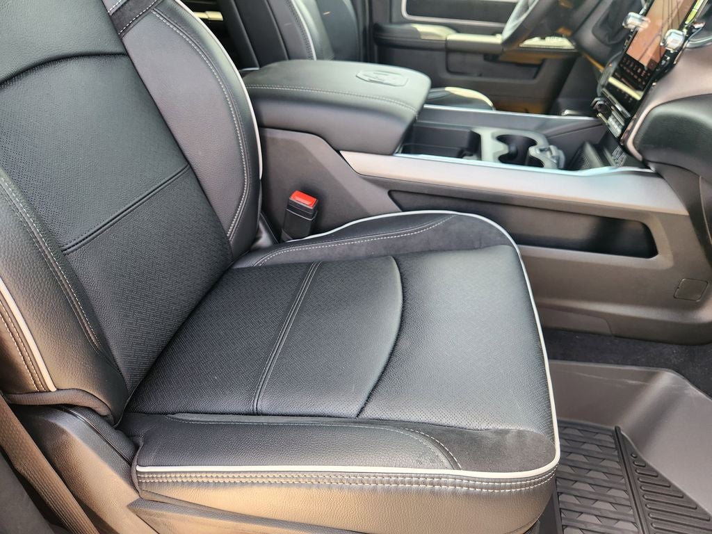 2026 RAM Ram 3500 RAM 3500 LARAMIE MEGA CAB 4X4 6'4' BOX