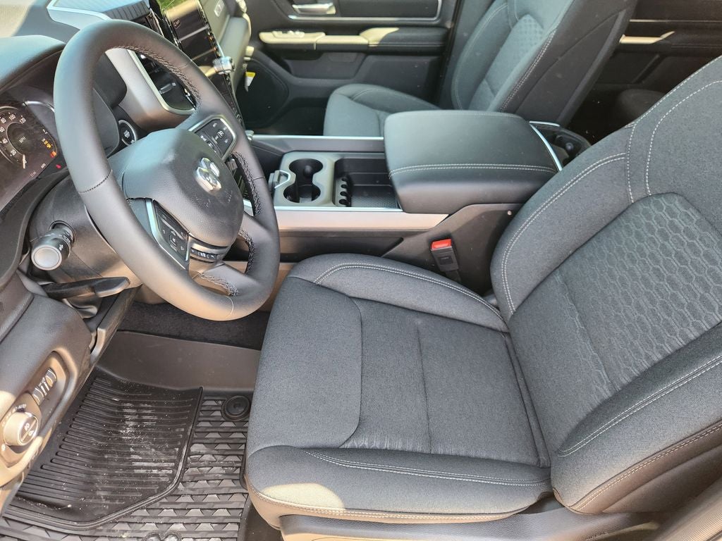 2026 RAM Ram 1500 RAM 1500 LONE STAR CREW CAB 4X2 5'7' BOX