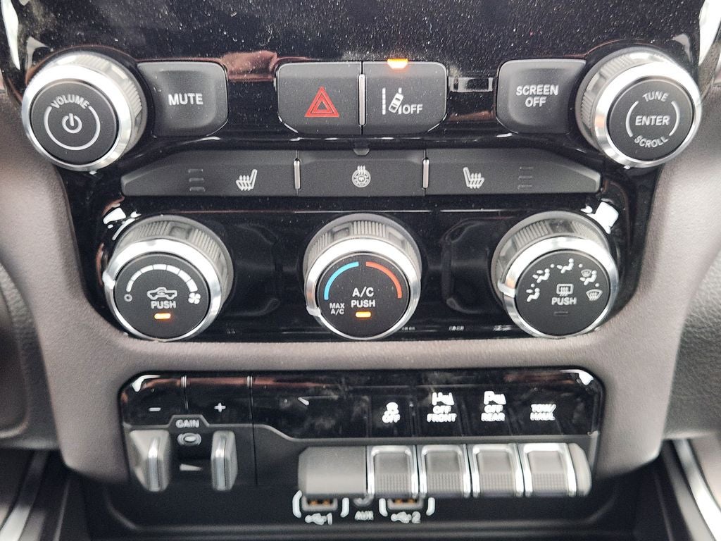 2026 RAM Ram 1500 RAM 1500 LONE STAR CREW CAB 4X2 5'7' BOX