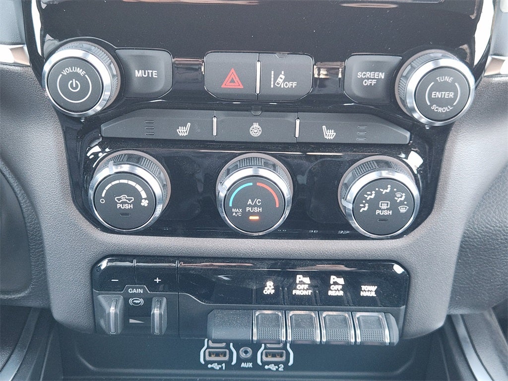 2026 RAM Ram 1500 RAM 1500 LONE STAR CREW CAB 4X2 5'7' BOX