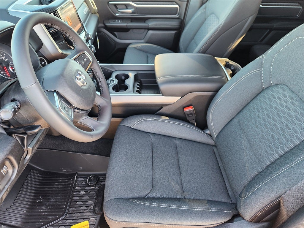 2026 RAM Ram 1500 RAM 1500 LONE STAR CREW CAB 4X2 5'7' BOX