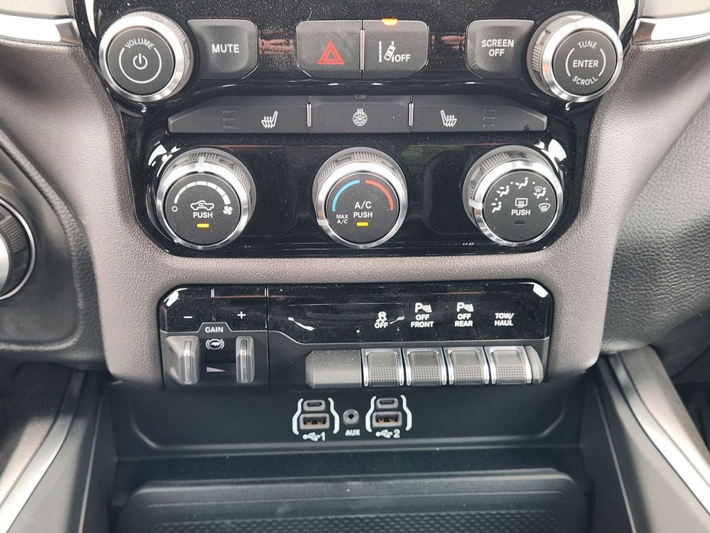 2026 RAM Ram 1500 RAM 1500 LONE STAR CREW CAB 4X2 5'7' BOX