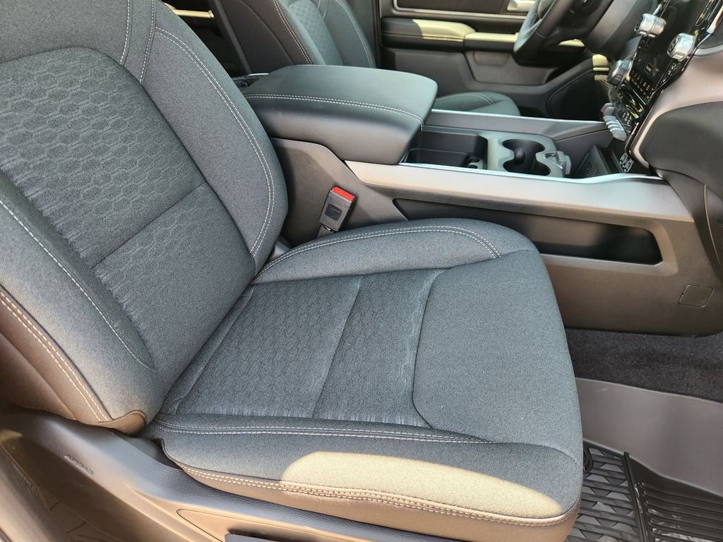 2026 RAM Ram 1500 RAM 1500 LONE STAR CREW CAB 4X2 5'7' BOX