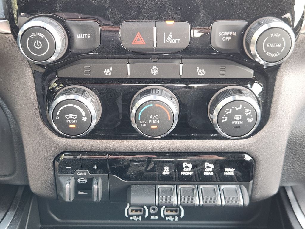 2026 RAM 1500 RAM 1500 LONE STAR CREW CAB 4X2 5'7' BOX