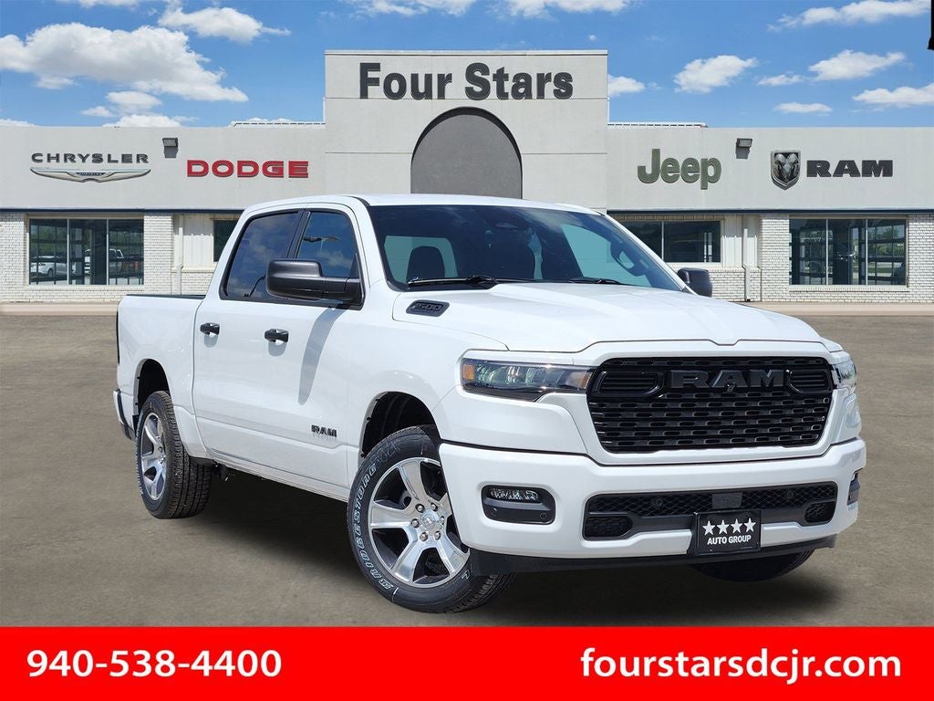 2026 RAM Ram 1500 RAM 1500 EXPRESS CREW CAB 4X2 5'7' BOX