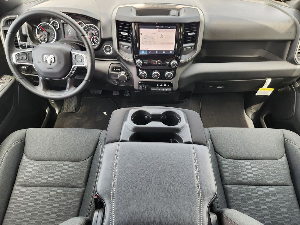 2026 RAM Ram 1500 RAM 1500 EXPRESS CREW CAB 4X2 5'7' BOX