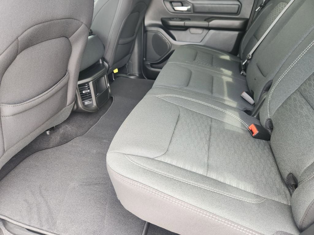 2026 RAM Ram 1500 RAM 1500 EXPRESS CREW CAB 4X2 5'7' BOX