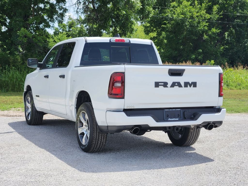 2026 RAM Ram 1500 RAM 1500 EXPRESS CREW CAB 4X2 5'7' BOX