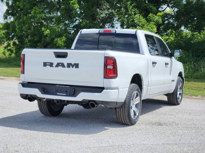 2026 RAM Ram 1500 RAM 1500 EXPRESS CREW CAB 4X2 5'7' BOX
