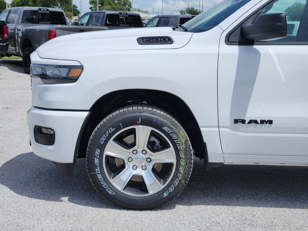 2026 RAM Ram 1500 RAM 1500 EXPRESS CREW CAB 4X2 5'7' BOX