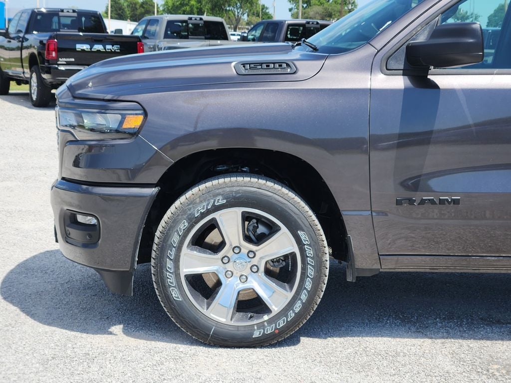 2026 RAM Ram 1500 RAM 1500 EXPRESS CREW CAB 4X2 5'7' BOX