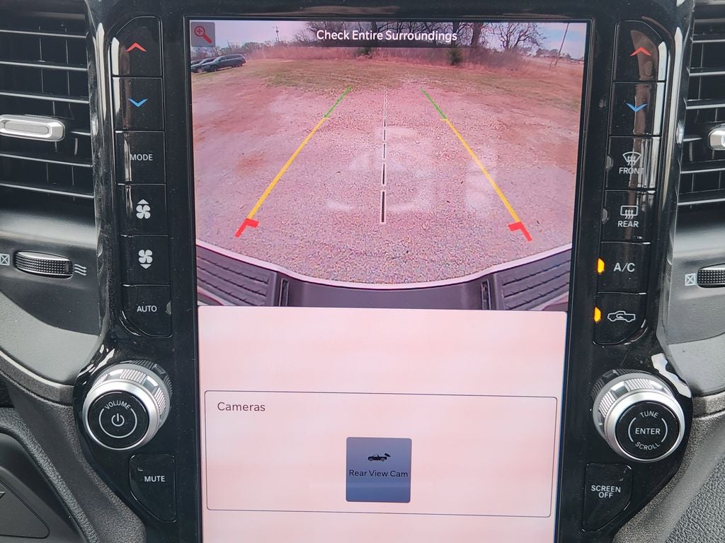 2026 RAM Ram 2500 RAM 2500 BLACK EXPRESS CREW CAB 4X4 6'4' BOX