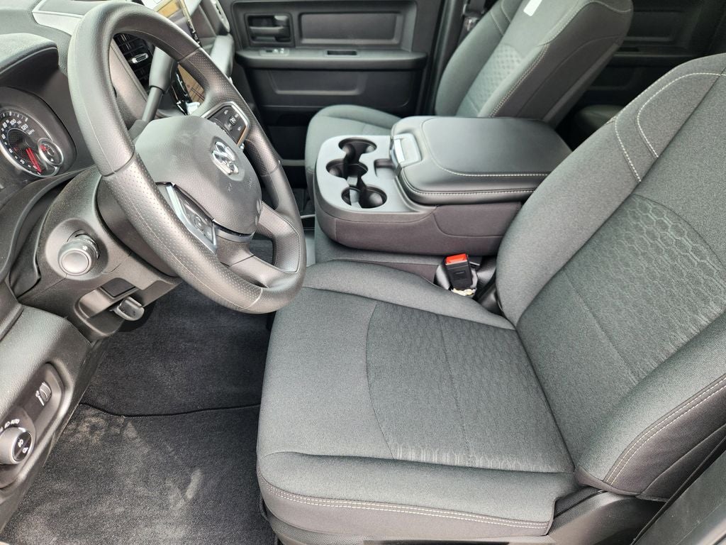 2026 RAM Ram 2500 RAM 2500 BLACK EXPRESS CREW CAB 4X4 6'4' BOX