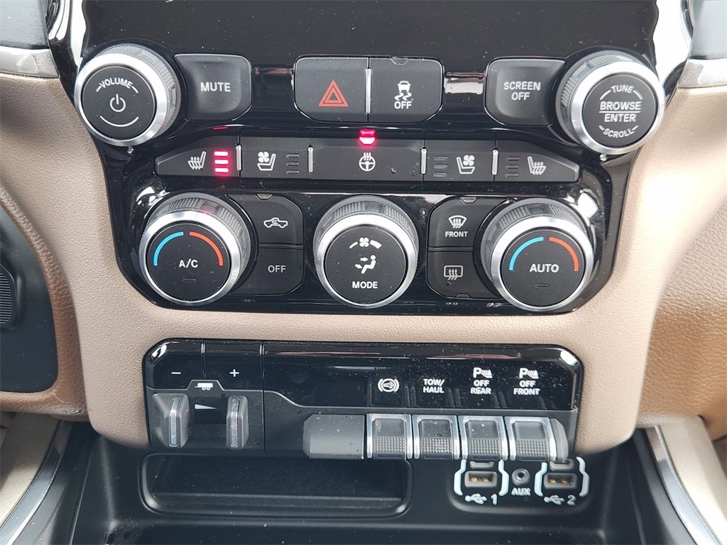 2022 RAM 2500 Laramie Crew Cab 4x4 6'4' Box