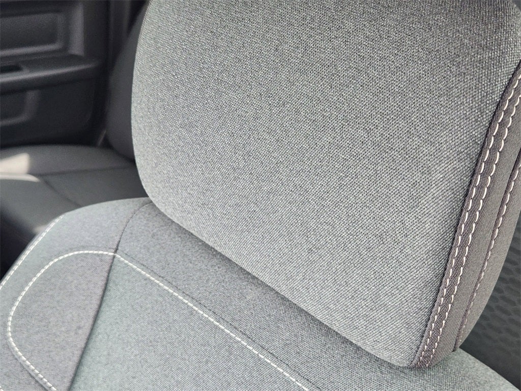 2026 RAM Ram 2500 RAM 2500 BLACK EXPRESS CREW CAB 4X4 8' BOX