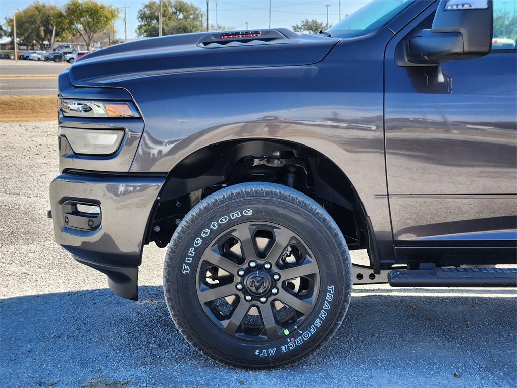 2026 RAM Ram 2500 RAM 2500 BLACK EXPRESS CREW CAB 4X4 8' BOX