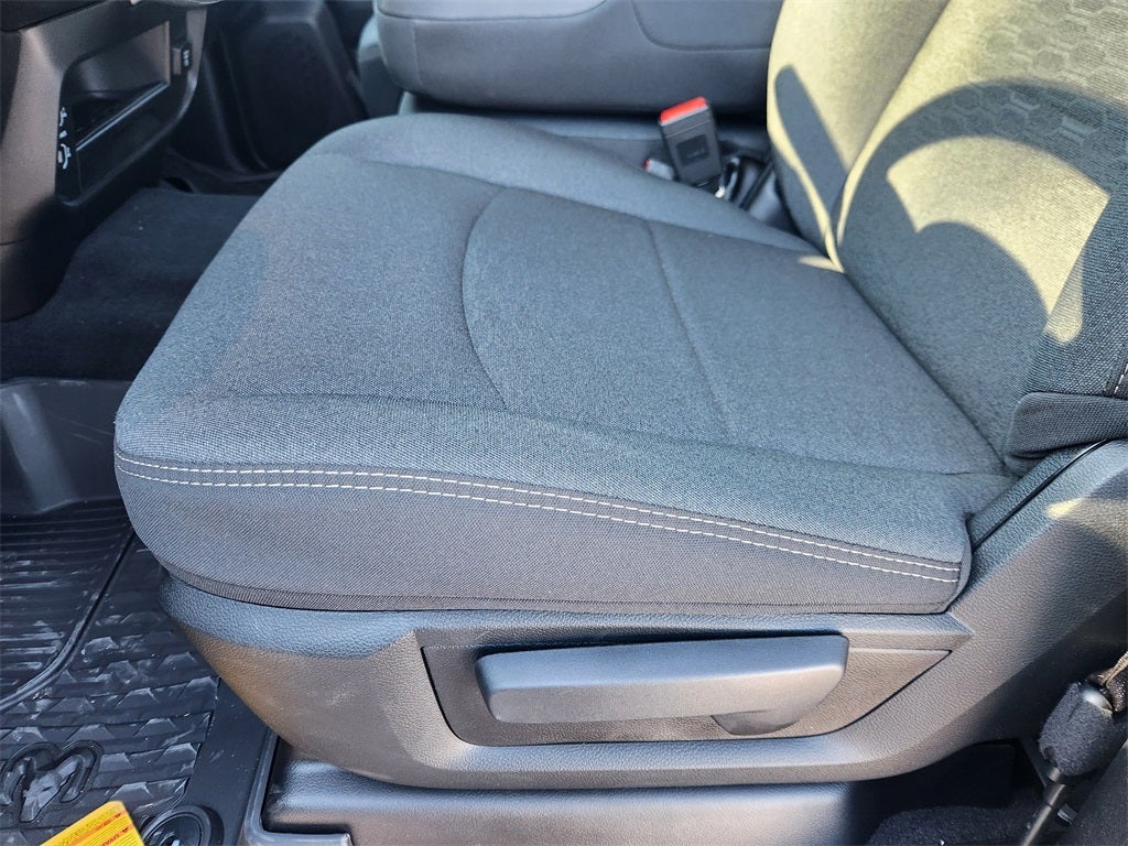 2026 RAM Ram 2500 RAM 2500 BLACK EXPRESS CREW CAB 4X4 8' BOX