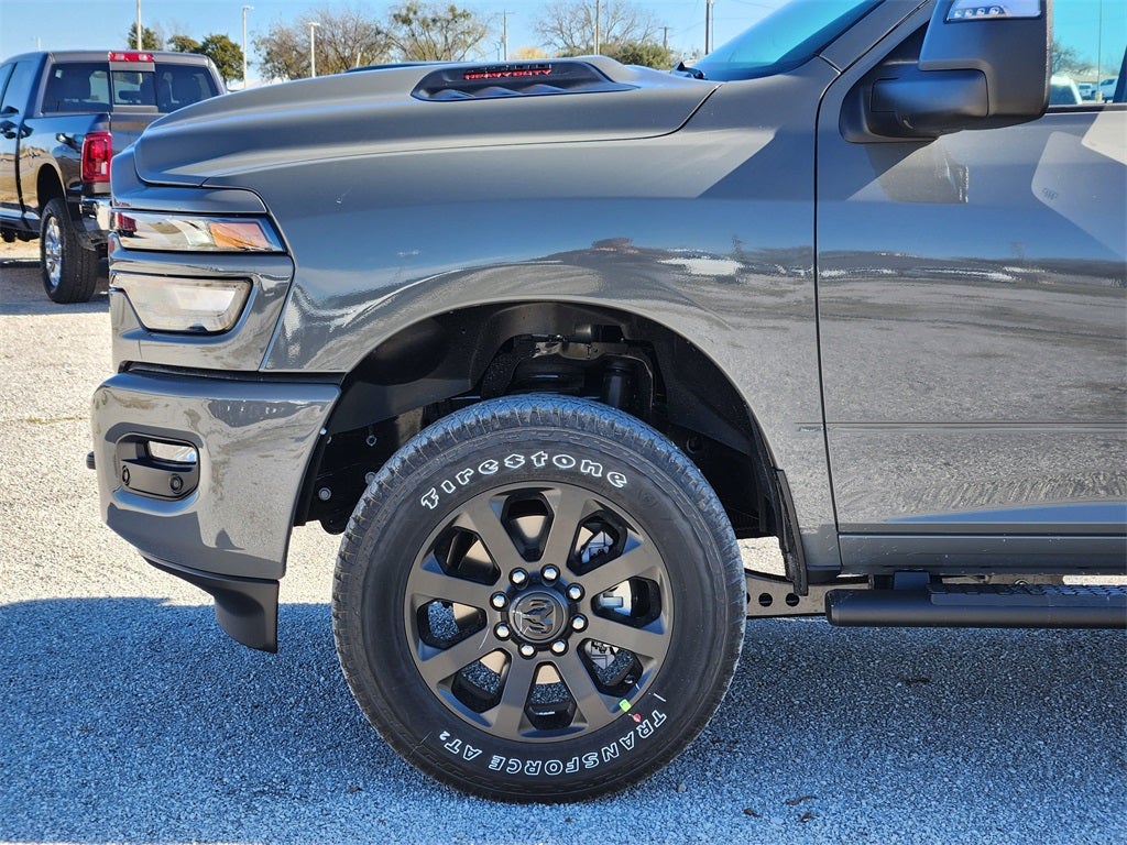 2026 RAM Ram 2500 RAM 2500 BLACK EXPRESS CREW CAB 4X4 8' BOX