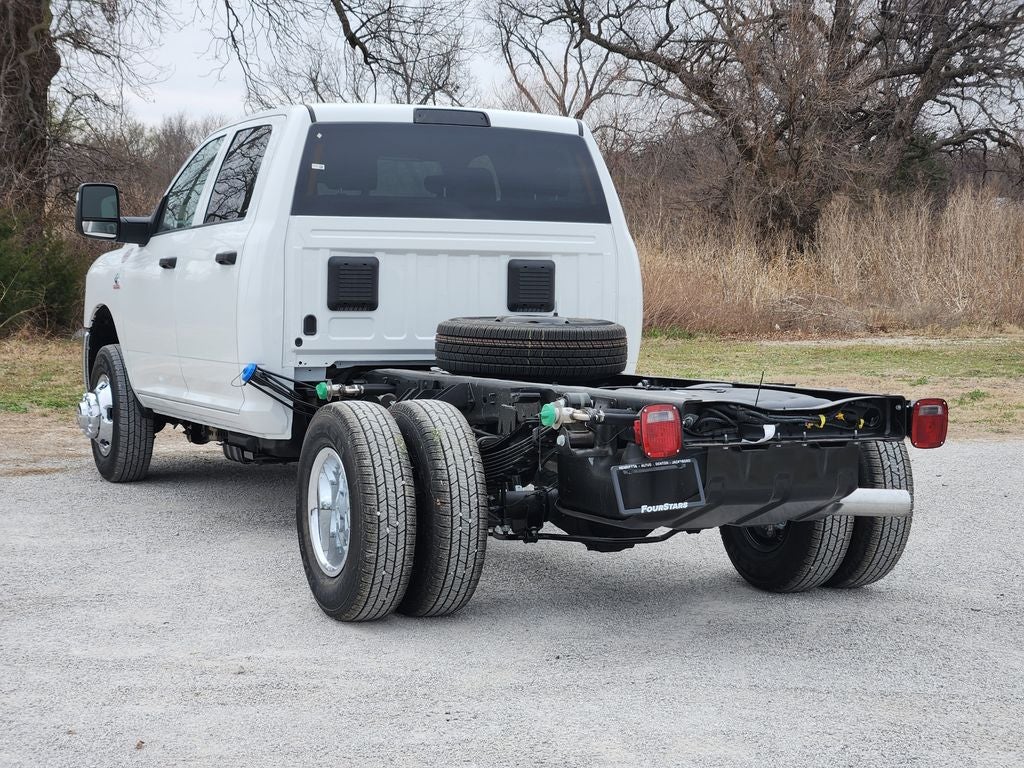 2026 RAM Ram 3500 Chassis Cab RAM 3500 TRADESMAN CREW CAB CHASSIS 4X4 60' CA