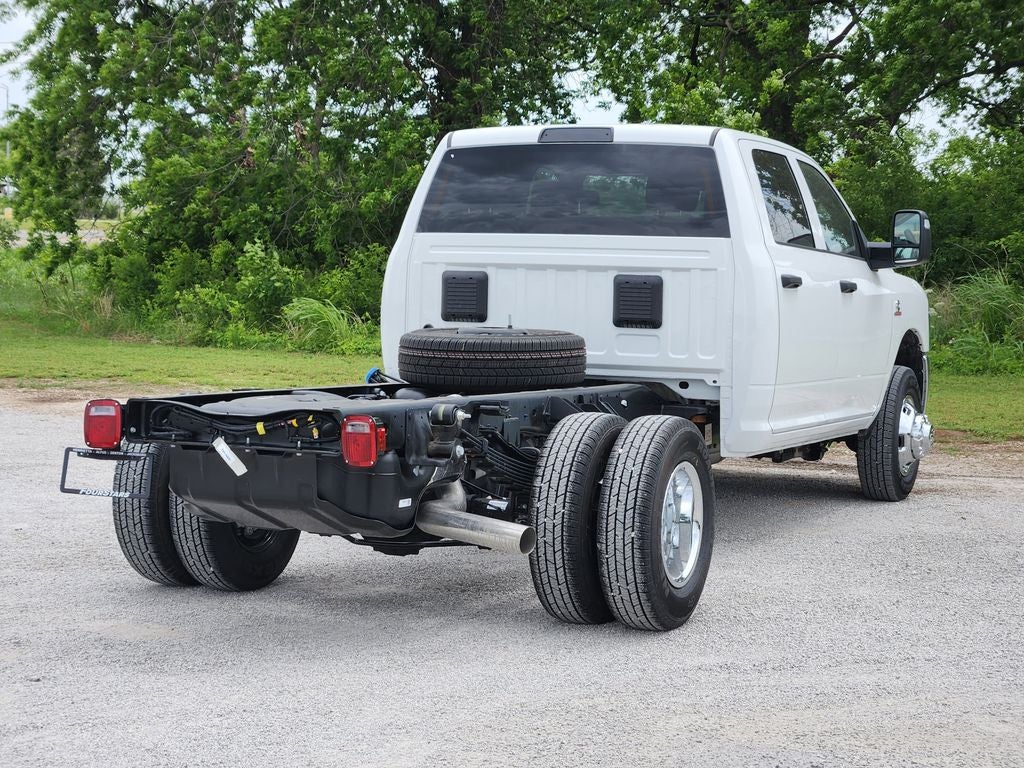 2026 RAM Ram 3500 Chassis Cab RAM 3500 TRADESMAN CREW CAB CHASSIS 4X4 60' CA