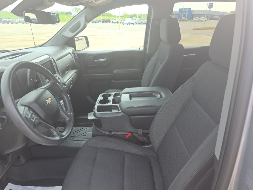 2023 Chevrolet Silverado 1500 2WD Crew Cab Short Bed Custom