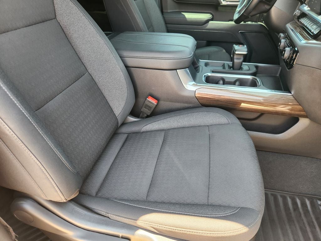2025 Chevrolet Silverado 1500 2WD Crew Cab Short Bed LT