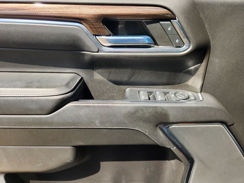 2023 Chevrolet Silverado 1500 2WD Crew Cab Short Bed LT