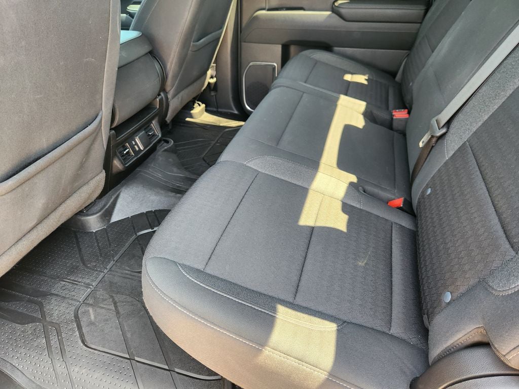 2023 Chevrolet Silverado 1500 2WD Crew Cab Short Bed LT