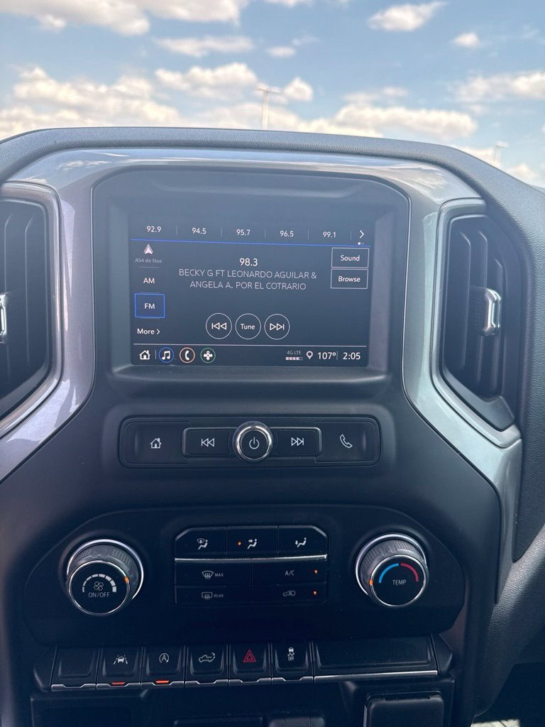 2023 Chevrolet Silverado 1500 4WD Crew Cab Short Bed Custom