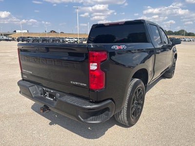 2023 Chevrolet Silverado 1500 4WD Crew Cab Short Bed Custom