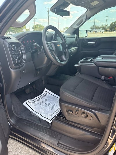2023 Chevrolet Silverado 1500 4WD Crew Cab Short Bed Custom