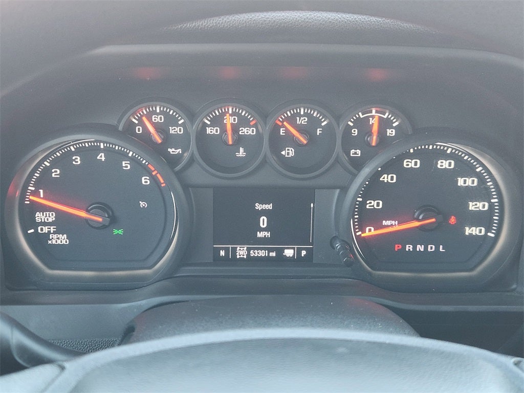 2022 Chevrolet Silverado 1500 4WD Crew Cab Short Bed Custom