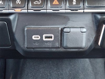 2022 Chevrolet Silverado 1500 4WD Crew Cab Short Bed Custom