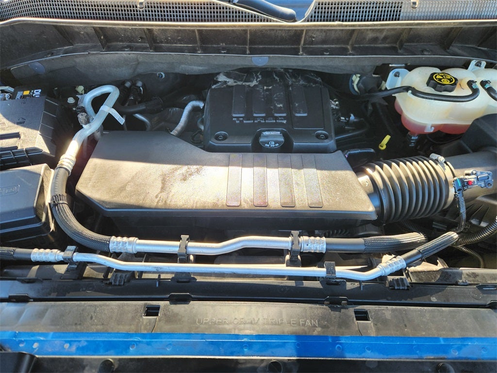 2022 Chevrolet Silverado 1500 4WD Crew Cab Short Bed Custom