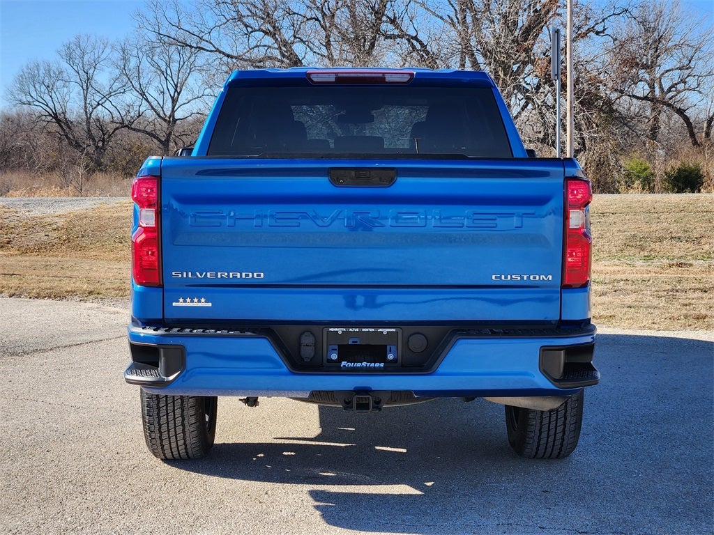 2022 Chevrolet Silverado 1500 4WD Crew Cab Short Bed Custom