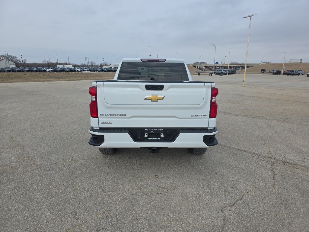 2022 Chevrolet Silverado 1500 LTD 2WD Crew Cab Short Bed Custom