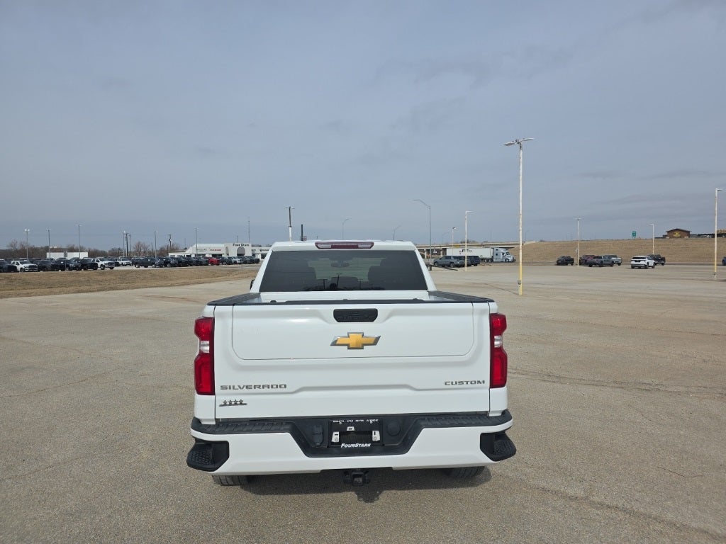 2022 Chevrolet Silverado 1500 LTD 2WD Crew Cab Short Bed Custom