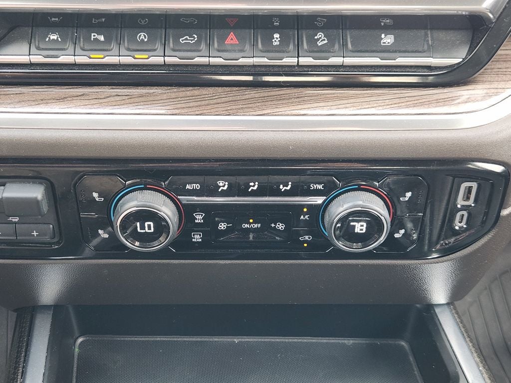 2022 Chevrolet Silverado 1500 4WD Crew Cab Short Bed RST